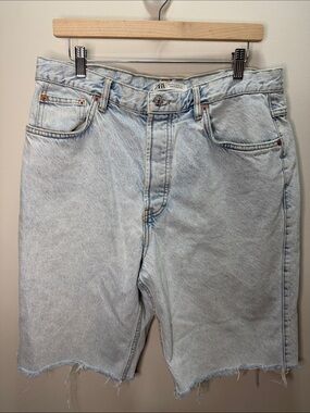 Zara Light Blue Washed Denim Bermuda Shorts L22, Inseam 14